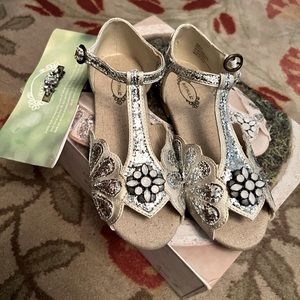 Girls size 3 formal shoes, worn once